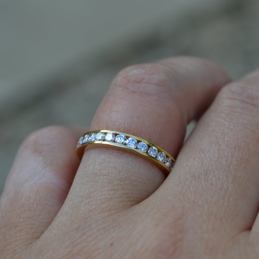 18ct Yellow Gold Eternity Wedding Ring